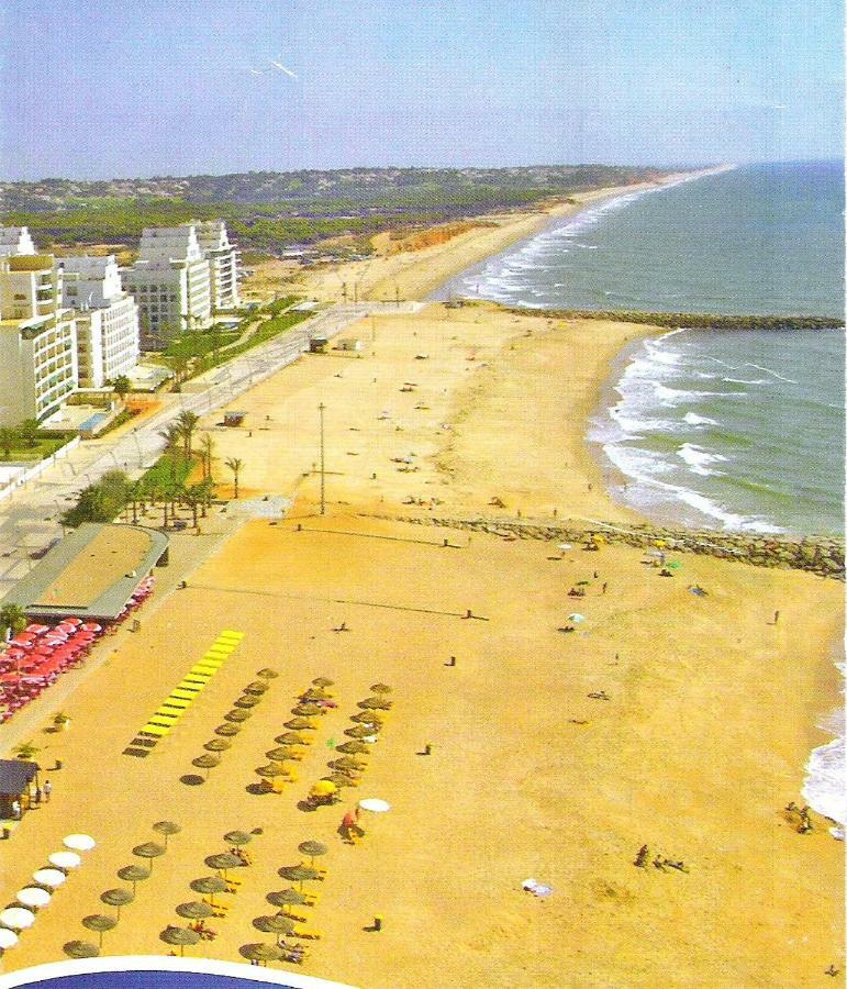 Regueiro Quarteira Beach Apartment 외부 사진
